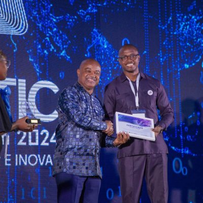 _O5A8977_Easy-Resize.com